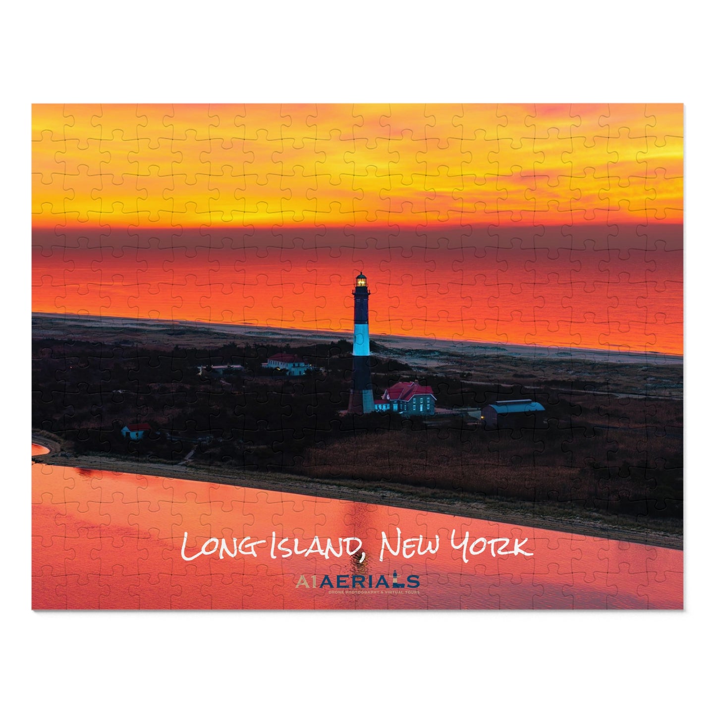 Puzzle in Tin (252 Pieces) - Fire Island Lighthouse (zoomed in)